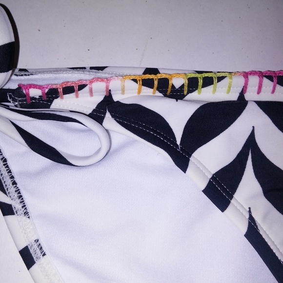 Xhilaration Swim Bikini Bottom - Picture 4 of 5